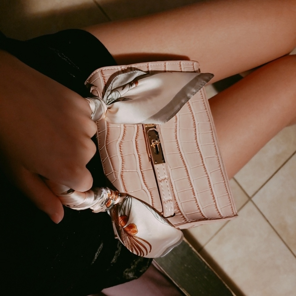small bag - Picture 4 of 4